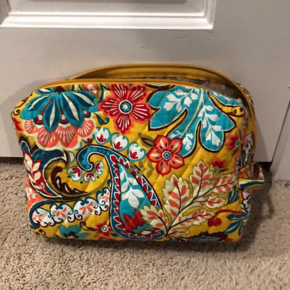 Vera Bradley large cosmetic case - Picture 3 of 8